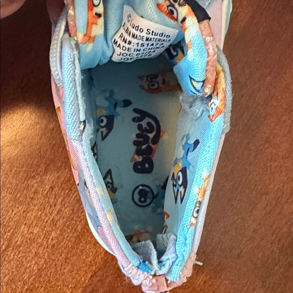 Girls' Glitter High-Top Sneakers in Pink and Light Blue - Picture 4 of 7